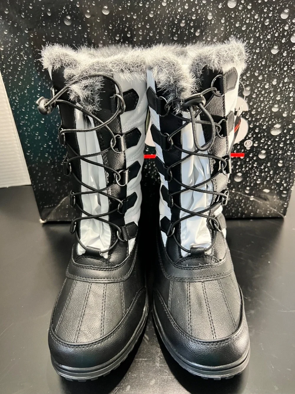 TOTES ALEXIS WOMEN'S WINTER SNOW BOOT Style: Alexis | Color: White | Size: 6M
